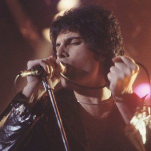 We Are The Champions Piano Song